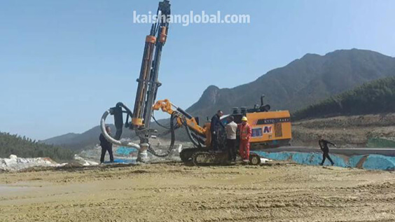 Real shots of the construction site of Kaishan dth drilling rig